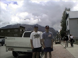 072598crest020.jpg